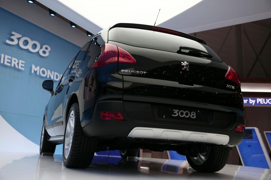  Peugeot 3008 2010 года  (фото 41 из 148)